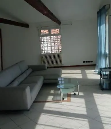 Luminoso Loft In Centro A Due Passi Da Lugo Imola